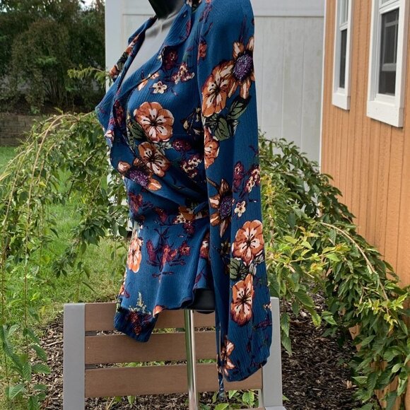 Blu Pepper Floral Wrap Boho Blouse size XS - Picture 7 of 16
